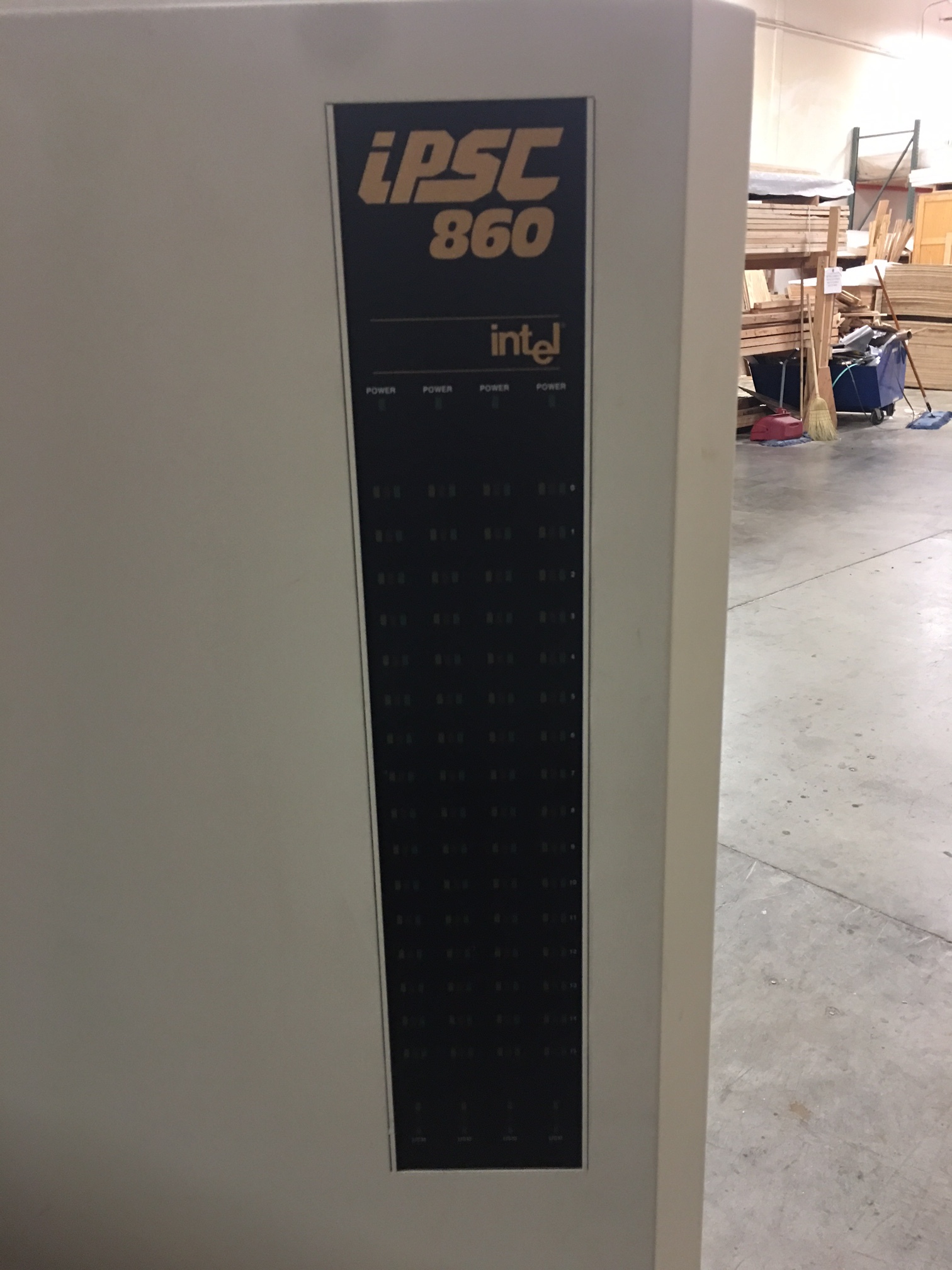Crates being made: a09