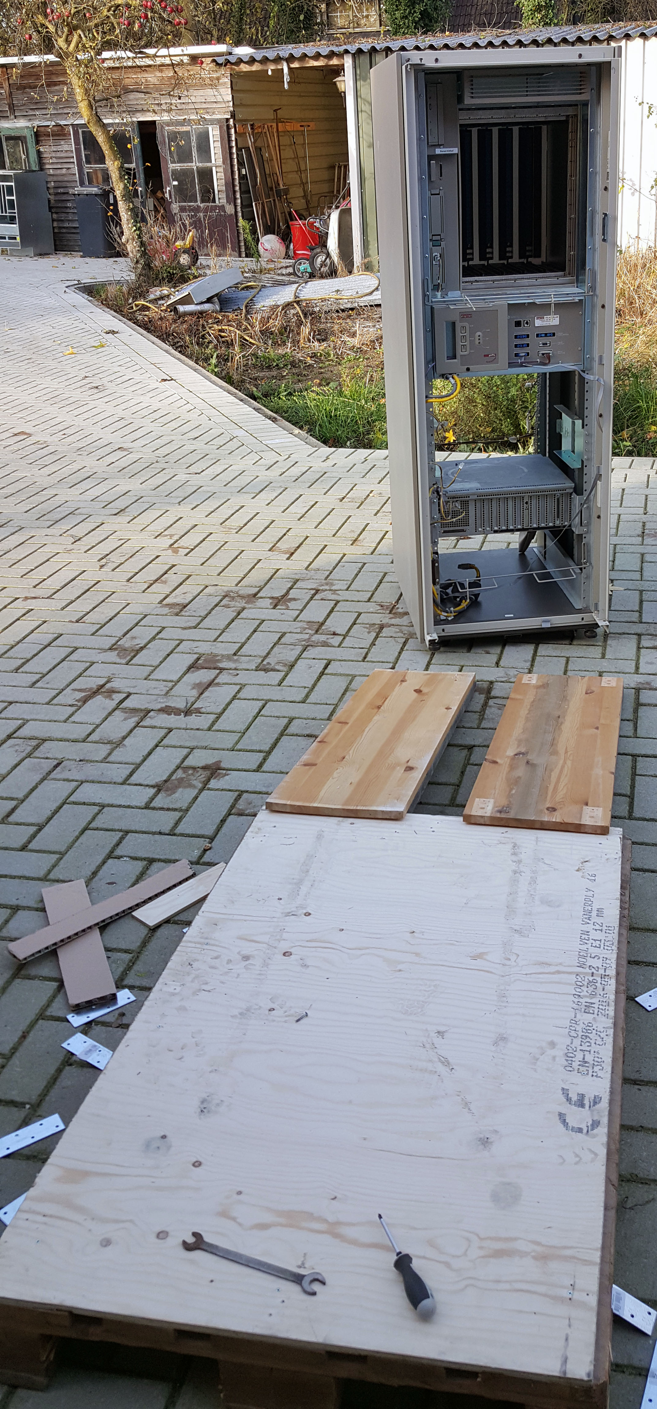 Swedish Alpha's Arrived: 8200 e