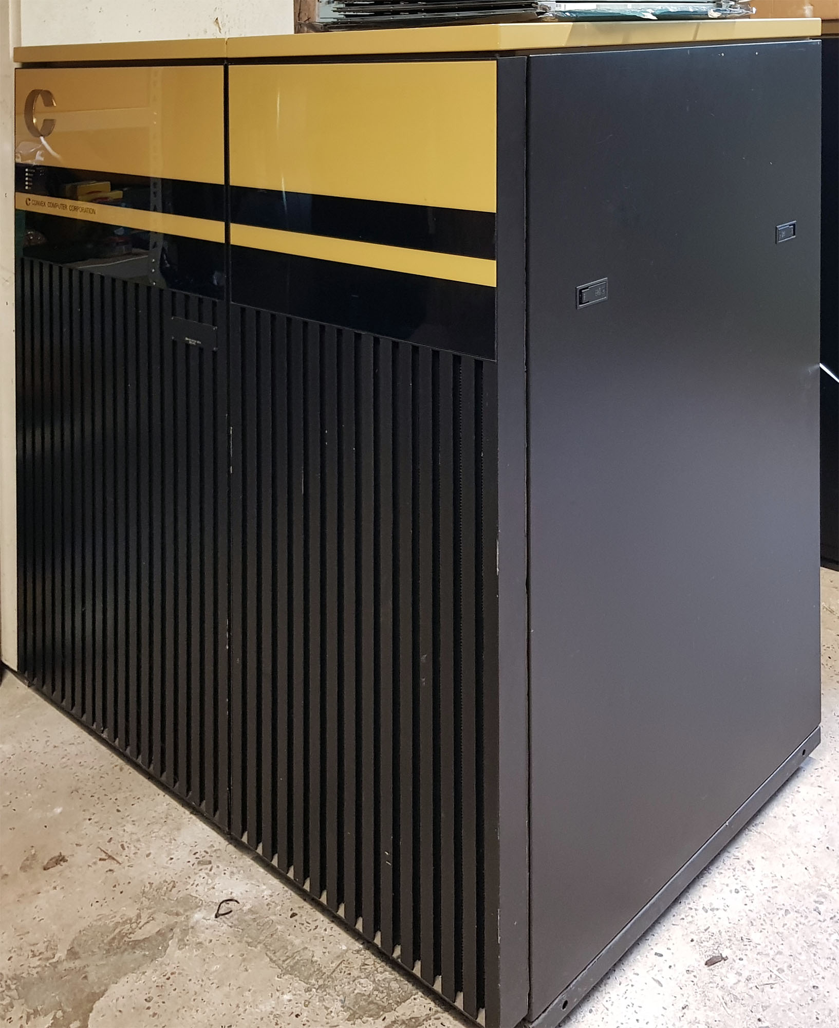 C200 Side2