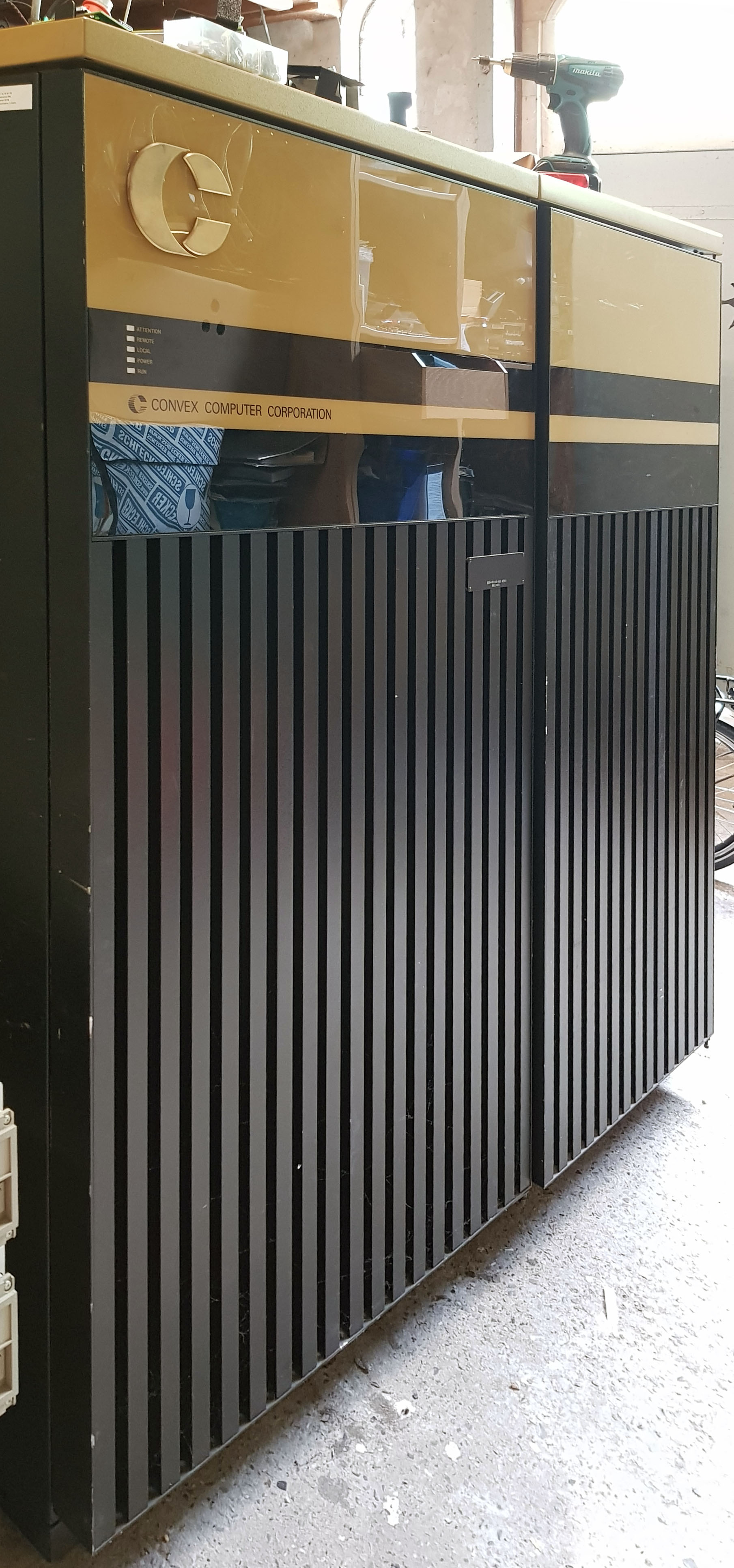 C220 Side1