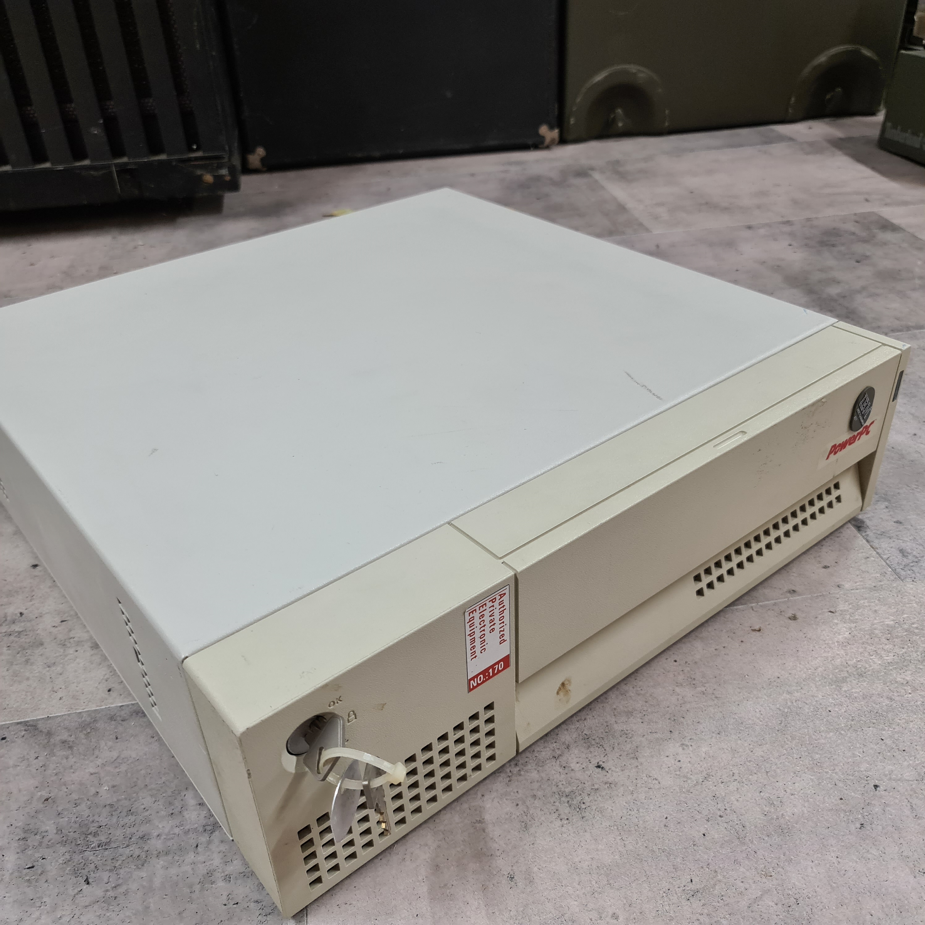 RS/6000 7006-42T: 2020 10 09 152142